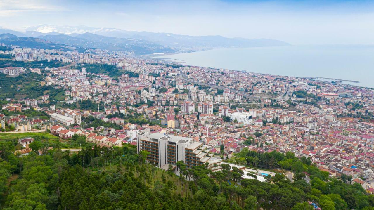 Radisson Blu Hotel Trabzon Zewnętrze zdjęcie View of Çekmeköy